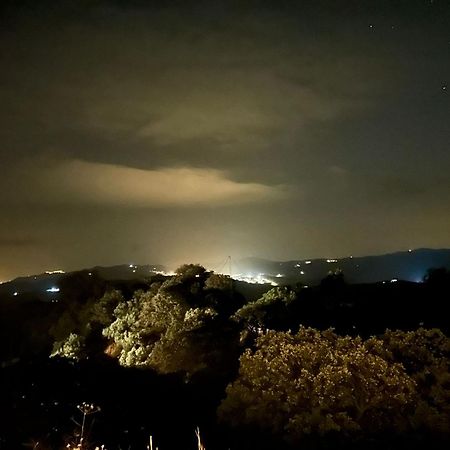 קולמנאר Casa Kisi Cottage, Rural Boutique Bed & Breakfast מראה חיצוני תמונה